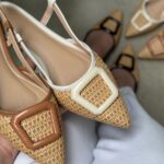 _SLINGBACK EM RAFIA COM ENFEITE_